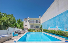 Amazing Home In Lechaio Corinthias With Wifi